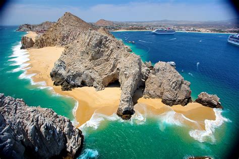 Los cabos mexican - Why Go To Cabo San Lucas. Cabo San Lucas first beckoned to Hollywood's elite in the 1940s. The town's rather seedy reputation changed as world-class resorts took up residence here, in the ...